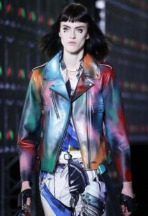 剪二次元刘海视频,跟随视频潮流,打造专属个性造型